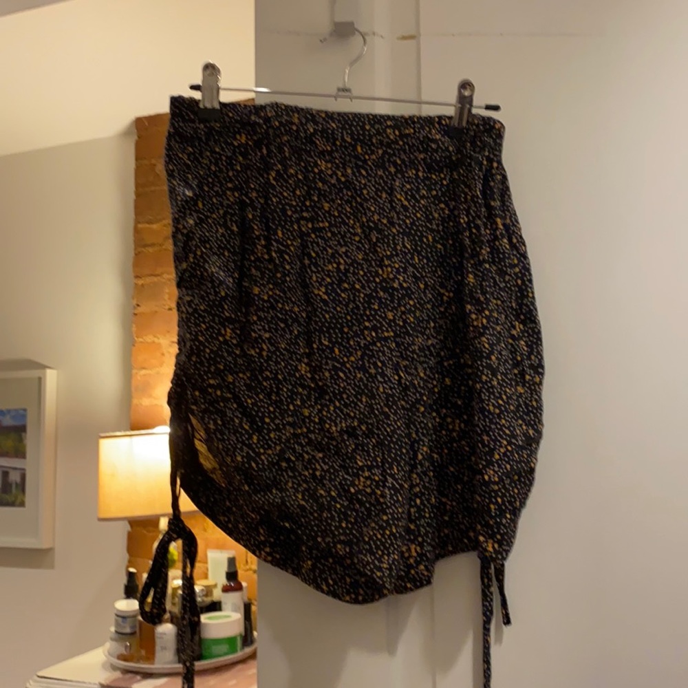 Malia mills side ruched shorts